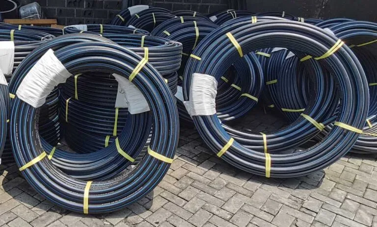 ilustrasi-pipa-hitam-roll-HDPE